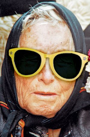 Baba Vanga Smiley, Awe s, face, smiley, snout png | PNGWing