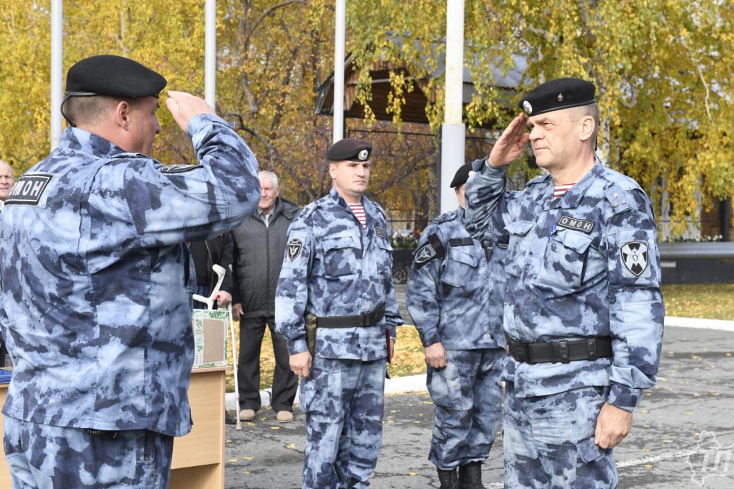 Экипировка бойцов ОМОН и подразделений по борьбе с массовыми