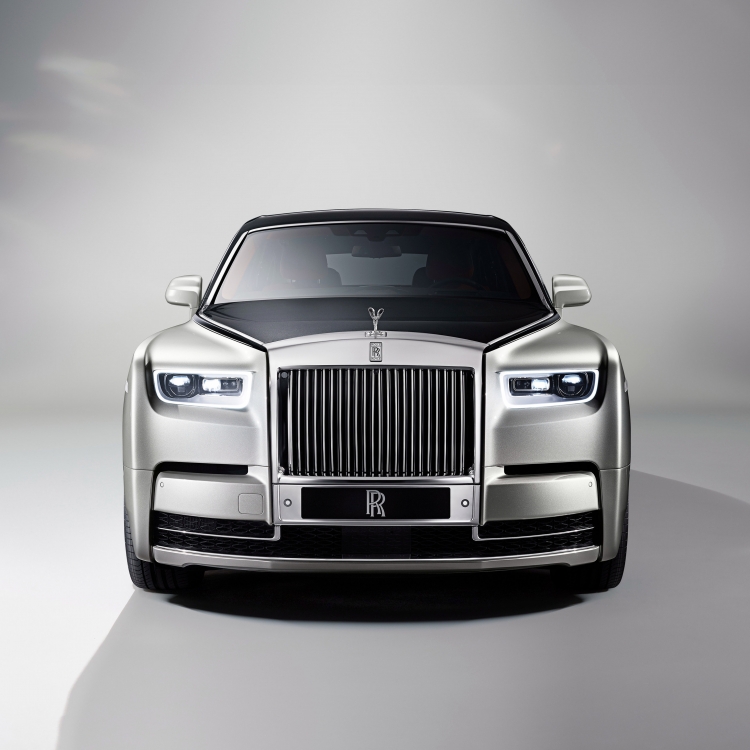 10 самых невероятных фактов о Rolls Royce