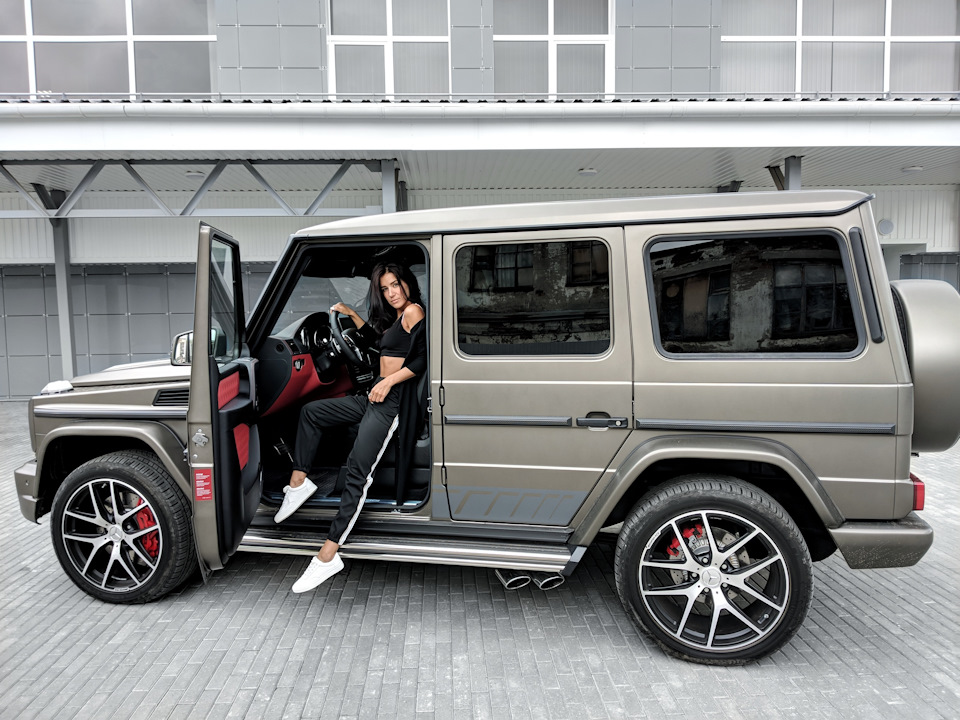 Brabus представили самый быстрый эксклюзивный 