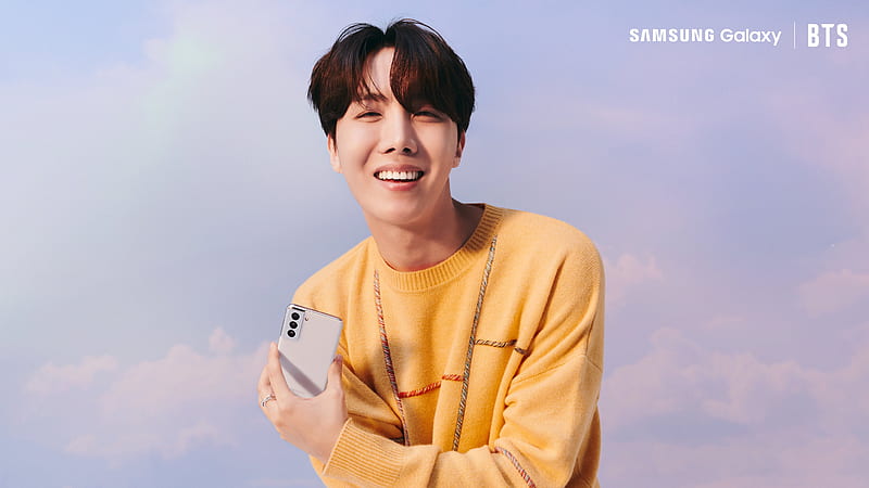 Download free Jhope Cute Smile While Painting Wallpaper