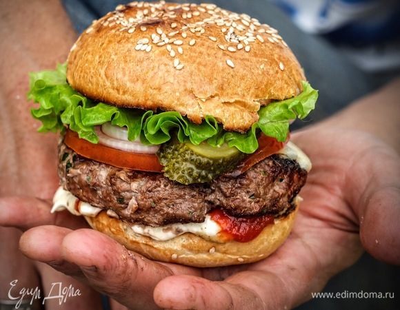 French Burger mit Ziegenkäse